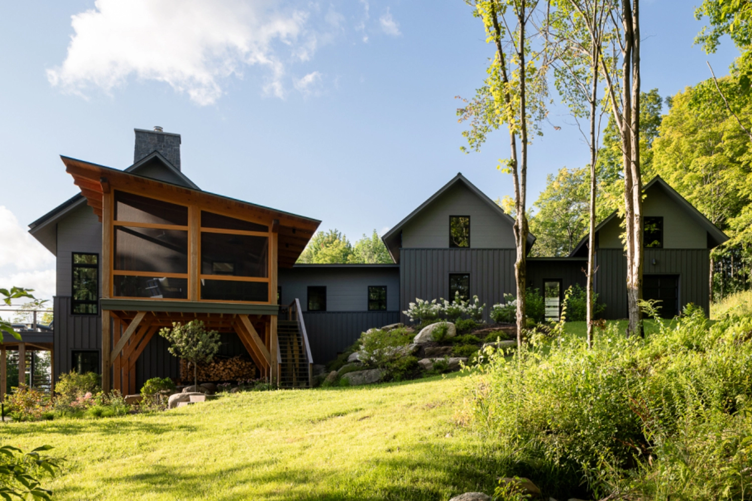 Inside Modern Architecture Balancing Aesthetic Portable house